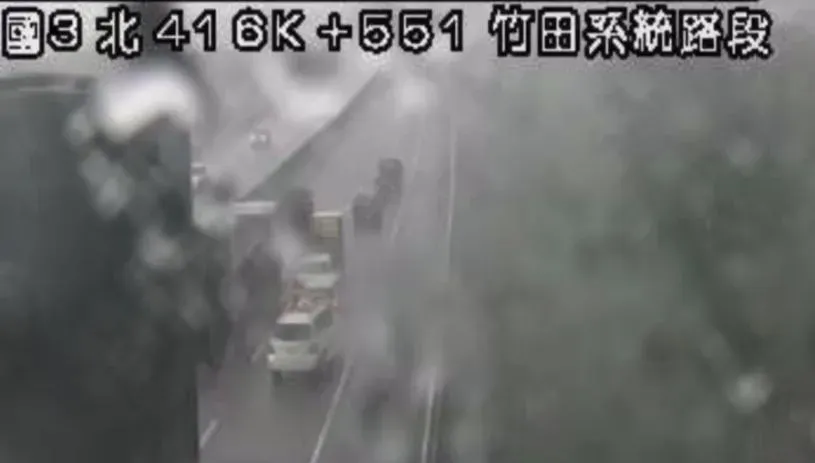 快訊/重大車禍！國3北上竹田段大雷雨驚傳「7車追撞」　傷亡數尚不明