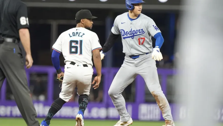 影/大谷翔平又跑了！累積「48轟49盜」　道奇笑納本季第90勝