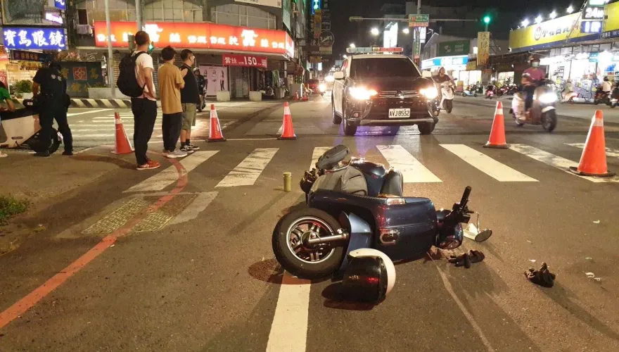 右轉害命！台南短短12小時內連2起死亡車禍　2女騎士「噴飛+捲車底」慘死