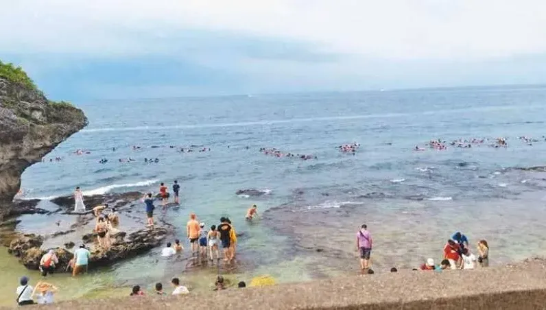 小琉球學浮潛搭上教練　床上「摸胸聊天」民宿激戰2次…正宮氣炸提告