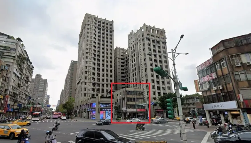 全台最牛「釘子戶」外觀變美了！建商吐難處：幫拉皮遇刁難阻饒