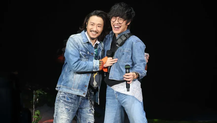 鄭中基暫離演藝圈前最後一唱！神秘嘉賓盧廣仲現身　他狂讚：又帥又會演