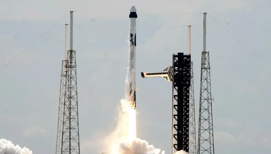 SpaceX火箭成功發射前進國際太空站　準備接回滯留太空人