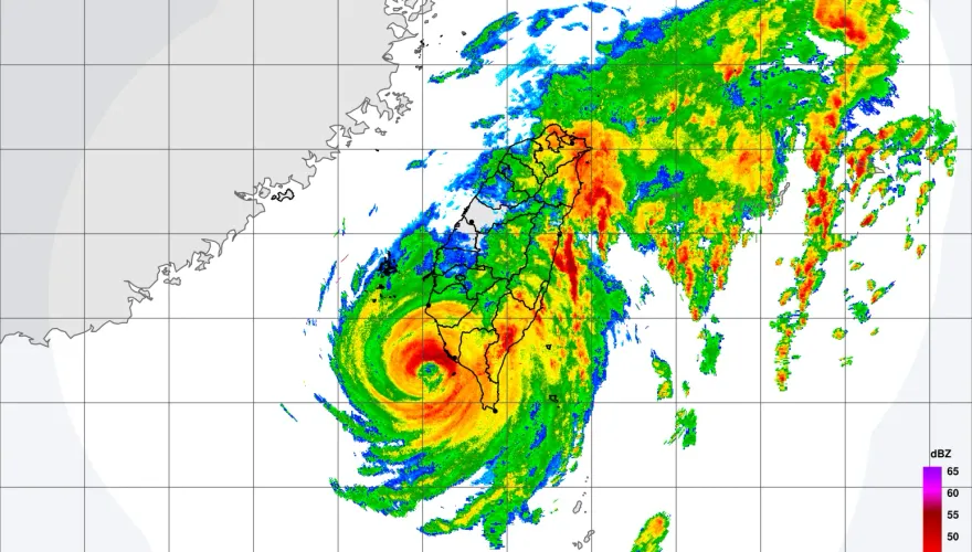 中央山脈「斬颱刀」沒在客氣！　粉專：山陀兒登陸後「馬上掛點」