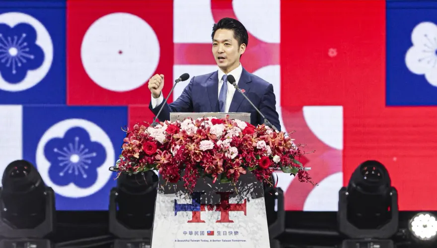 1300呎墜落的奇蹟！國慶晚會蔣萬安讚秦良丰展現中華民國堅忍不拔精神