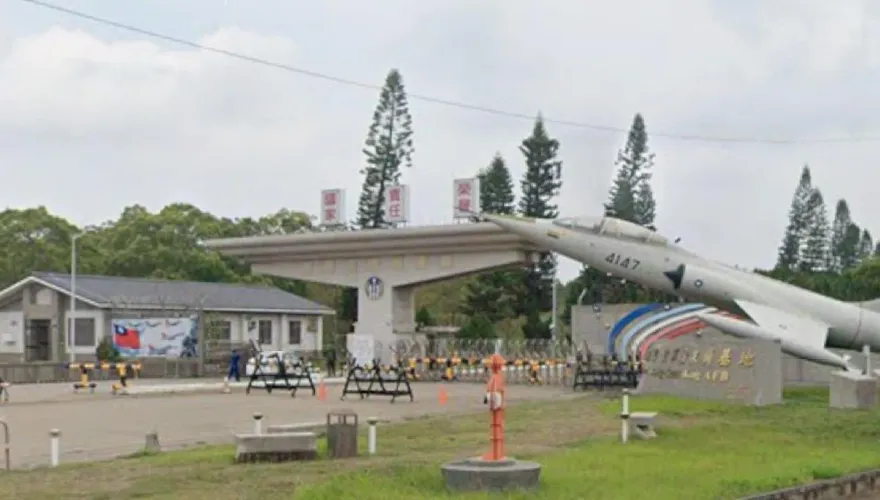 清泉崗基地驚傳女士官長遭戰機吸入　空軍證實送醫不治