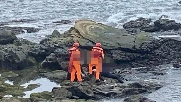 快訊/基隆平浪橋海邊潛水意外　男子遇大浪撞礁石頭部重創送醫不治
