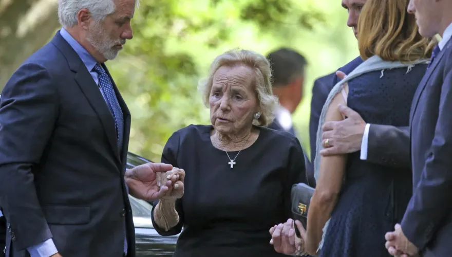 甘迺迪家族大家長病逝　羅勃．甘迺迪遺孀艾瑟享耆壽96歲