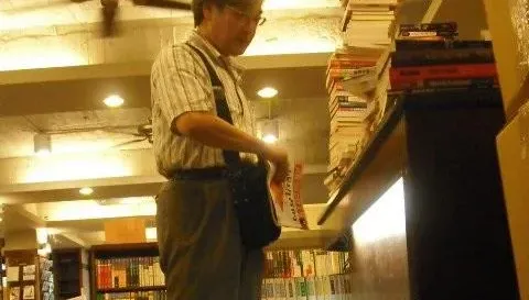 1天巧遇3次！69歲張友驊熱愛閱讀獲文人、作家敬佩　傅月庵憶昔年趣事
