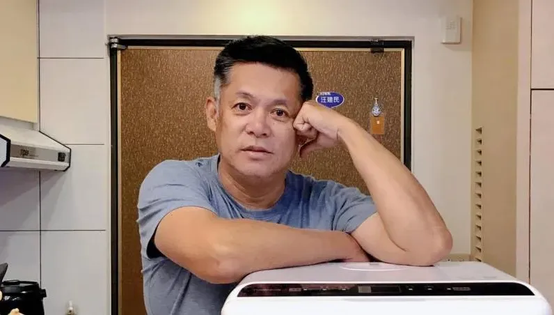 二殯舉辦告別式！汪建民「肺腺癌」不敵病魔逝世　傳「不收奠儀」憂債主上門討錢