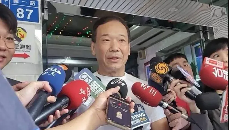 鍾小平喊2026搶救吳怡萱　本尊不領情：沒忘他怎抹黑柯文哲