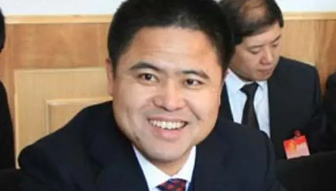 誇張！黑龍江官員涉貪140億潛逃美國　坐擁「1021處房產」被沒收查封
