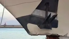 曾在007電影中亮相！沙國王子29億超級豪華遊艇碼頭失控撞爛