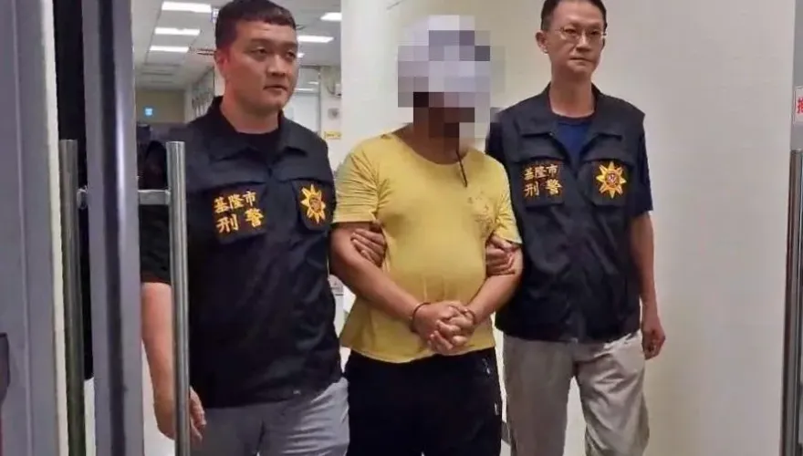 莽男7刀砍死女友...帶「16本手抄佛經」稱迴向功德　審判長「退貨」：是在寫什麼？