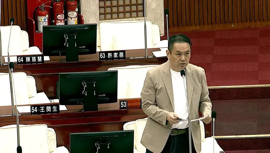 北市議員陳重文與農會理事長父親「送酒換選票」！全被起訴