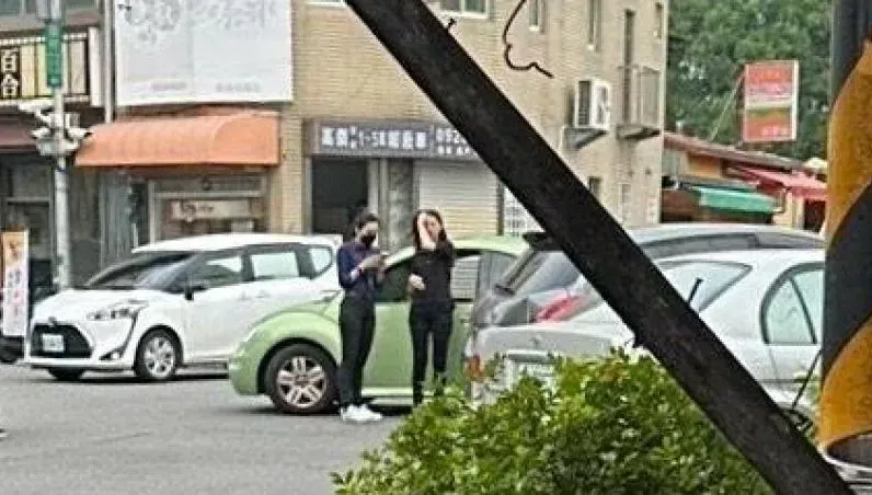 嘉義路口車禍飄「仙氣」！長腿妹下車竟是「好市多仙女」