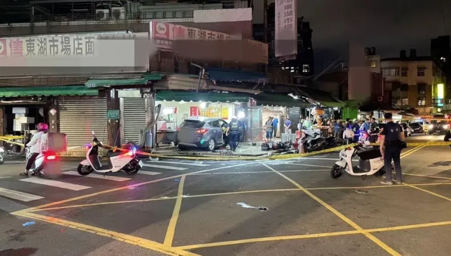 快訊/北市東湖市場車禍3死2傷　「15歲無照少年」依過失致死帶回偵辦