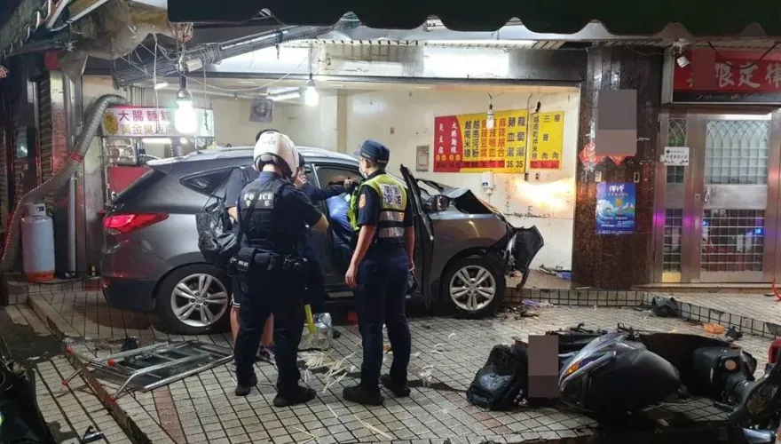 15歲少年無照釀3死！小吃攤被封「東湖最強臭豆腐」 ：每天只營業5小時