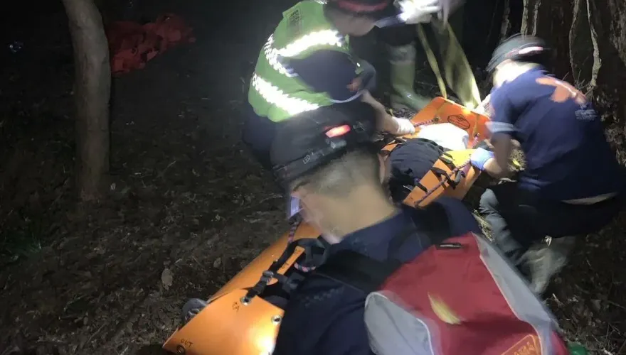 南投7人挑戰「金天縱走」！68歲領隊突倒地身亡　遺體漏夜送下山