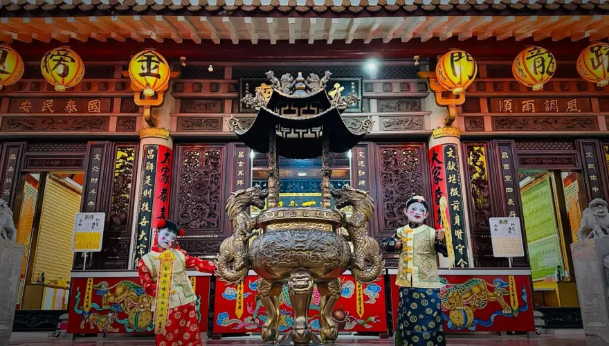 萬聖節無下限？孩扮「金童玉女」闖媽祖廟　廖大乙：未來將受靈界干擾