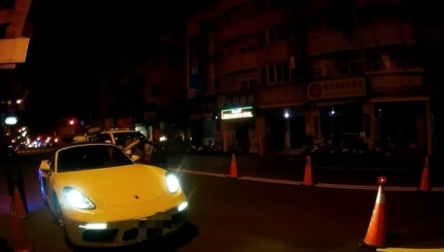 妻管嚴？台中保時捷車主凌晨酒駕被逮　他擔心老婆閙離婚
