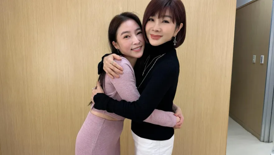 八點檔女神宣布離開台灣！「媽媽」陳美鳳不捨抱緊緊