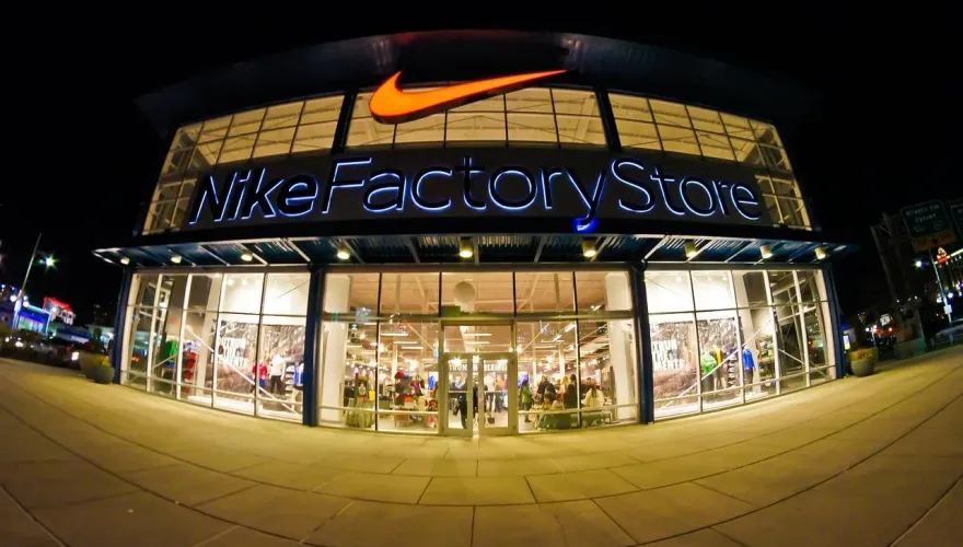「勾」不起年輕人購買慾！陸NIKE經銷商半年「狠關331家直營店」