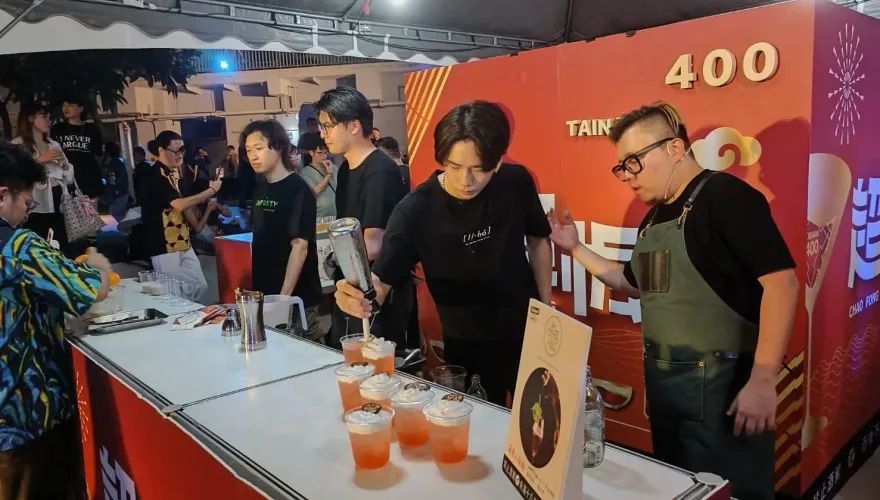 台南餐酒嘉年華完美落幕！2天湧逾4萬人　「紅白調酒師對決」成焦點