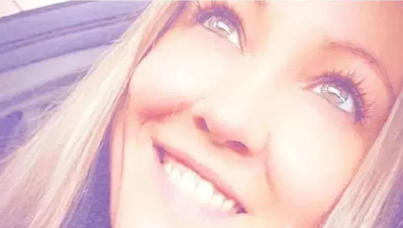 美機場離奇意外！女子拍照沒注意後方　倒車撞上螺旋槳慘死