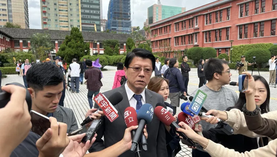 影/先知謝龍介再開示　台鹽綠能前董座陳啟昱若「坐桶子」恐遭滅口