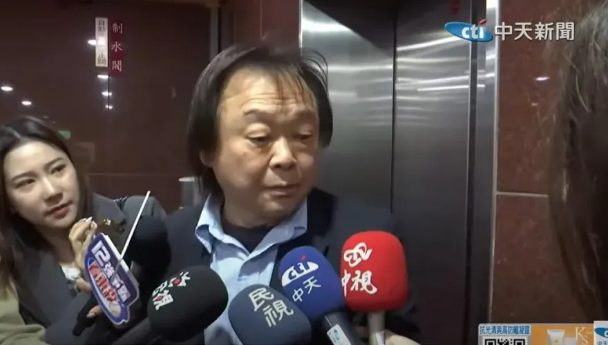 柯文哲曾稱「財團用刀叉吃人肉」　王世堅曝他不曾缺席建商聚會：跟著拿盤子分食