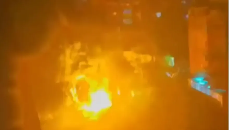 影/颱風夜連續爆炸案！七堵鐵道旁暗夜「火光連發」  傷亡不明