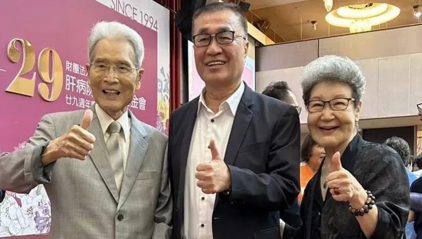 資深藝人石英辭世！李四川曝唯一合照：永遠懷念您