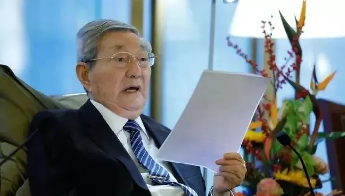 96歲陸前總理朱鎔基罕見「發聲」　問候母校清華大學經管學院顧問