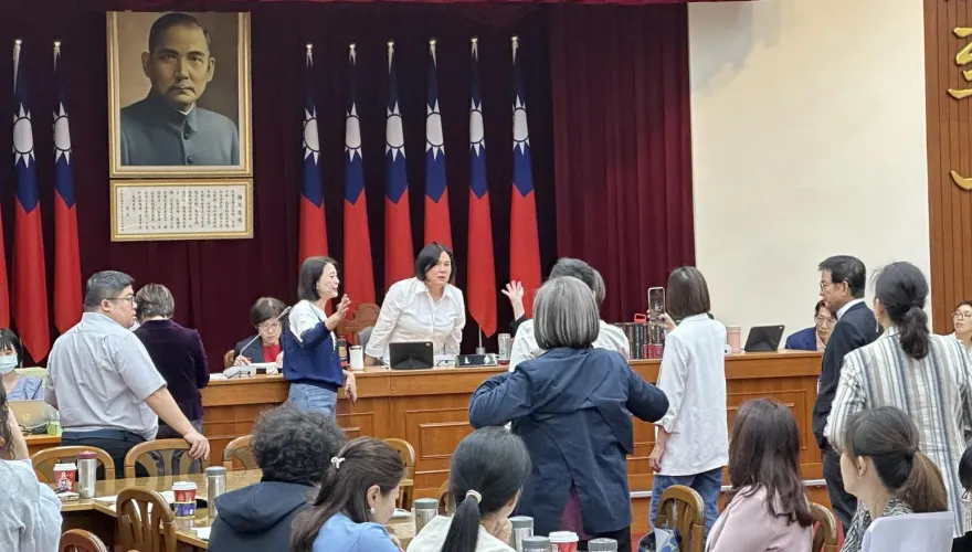 影/朝野午休後繼續吵！財劃法激烈攻防　藍委：民進黨故意癱瘓財委會