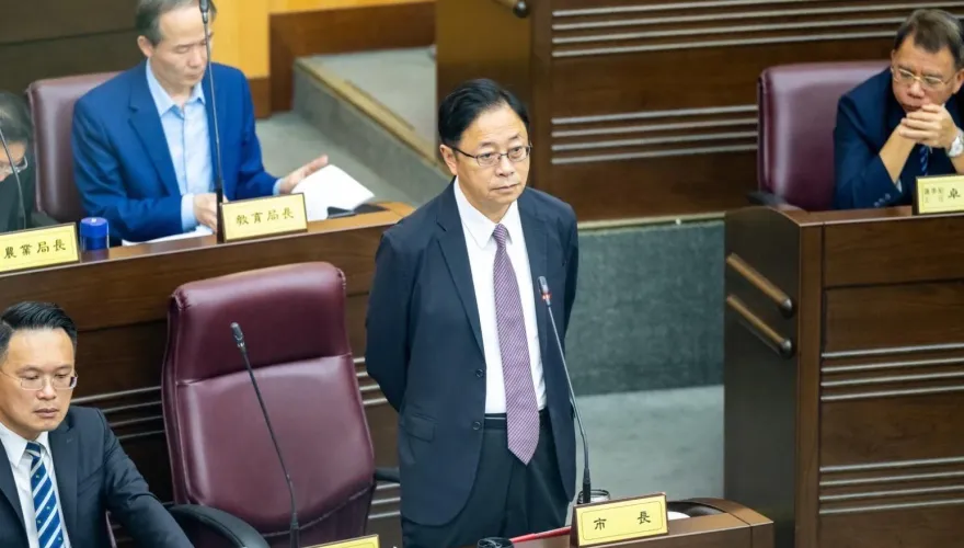 張善政拍板代理教師提敘加薪　網友敲碗各縣市跟進
