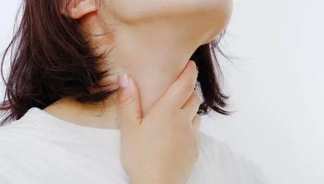 快檢查脖子！醫示警：動脈跳動明顯恐罹心臟病　血管清晰可能癌症上身