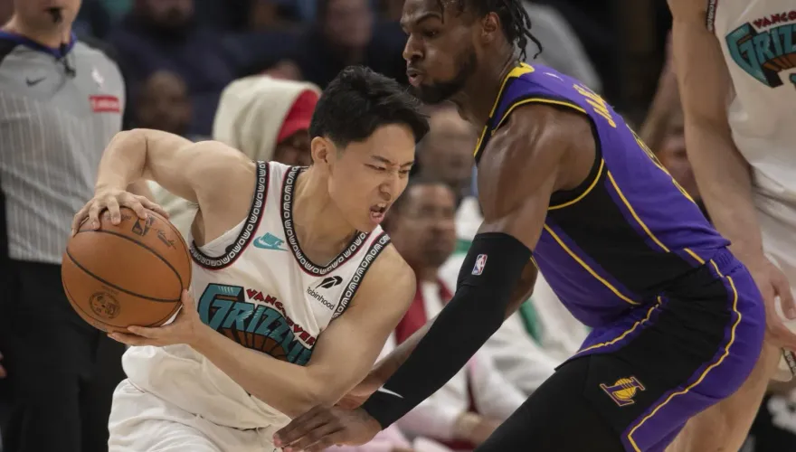 河村勇輝NBA生涯首分開張！成功騙到「詹皇之子」布朗尼犯規　兩罰全中