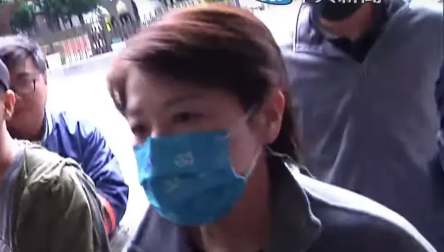 直擊！京華城案偵辦再推進　黃珊珊現身廉政署作證