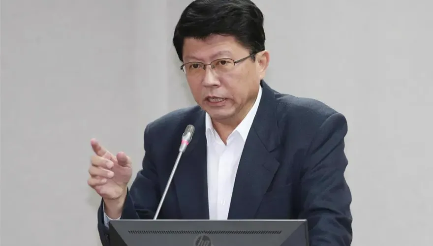 驚爆陳啟昱已落跑到越南！謝龍介怒轟賴清德：還養了多少「綠能蟑螂」