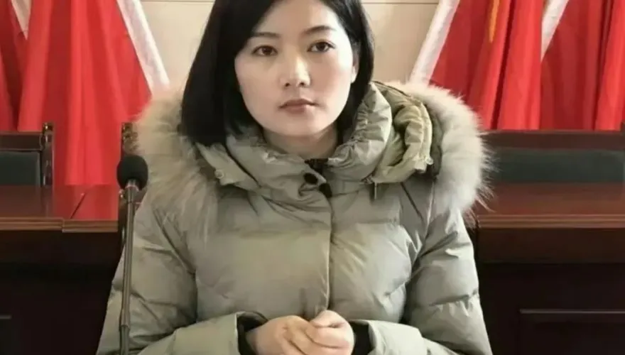 陸美女村官不倫男上司翻臉控性侵　現又收賄746萬受審...網嘲：魚死網破