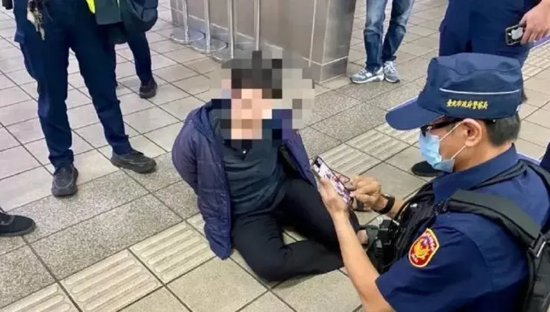 高中生捷運遭砍！女嫌疑涉6年前「美工刀割胸案」　警方：並無關聯
