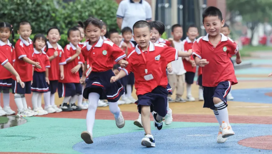 杜絕「菁英養成」歪風！陸出手打擊「幼稚園小學化」　學齡前兒童禁任何考試