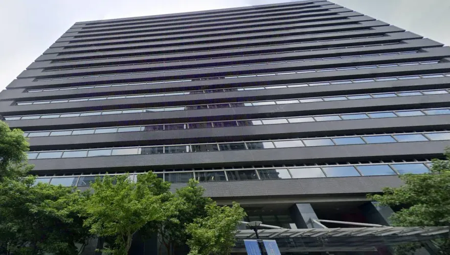 勞動部公務員疑遭職場霸凌輕生　母告別式淚訴：從小就不捨得罵他