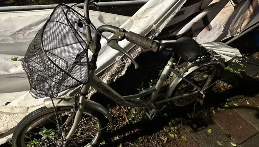 新店深夜死亡車禍！81歲單車翁「遭計程車猛撞」　傷重搶救仍不治