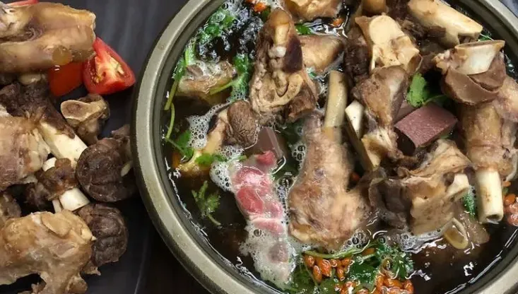 新店「羴大王養生自助吃到飽羊肉爐」驚傳永久歇業！　老饕淚：又一家好店收了