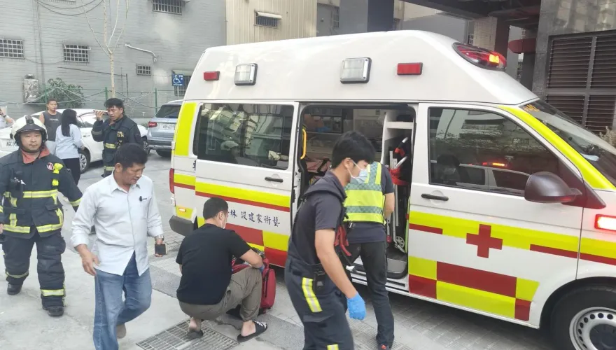 台中太平爆炸意外！變電箱「碰」一聲冒火花　2工人燒傷1人一度命危
