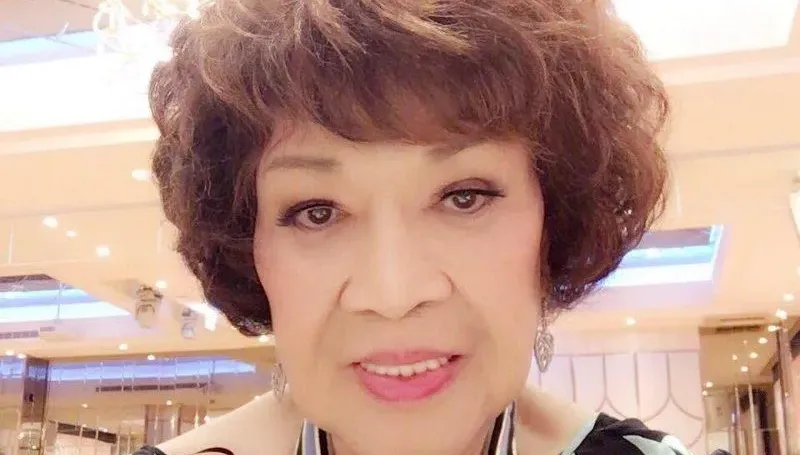 周遊前夫張育安插管急救！她拿錢相挺：情義要分明