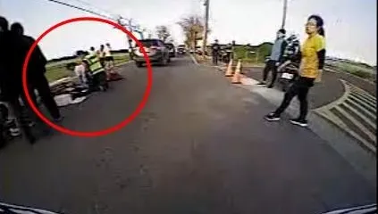 彰化9歲男童陪爸跑馬拉松　遭車撞後「輾過頭部」送醫不治