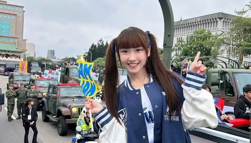 中華隊遊行「雙馬尾正妹」超吸睛！璦昀自費飛東京開心喊：難忘的一年